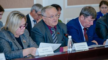 На расширенном заседании комитета - о проекте бюджета